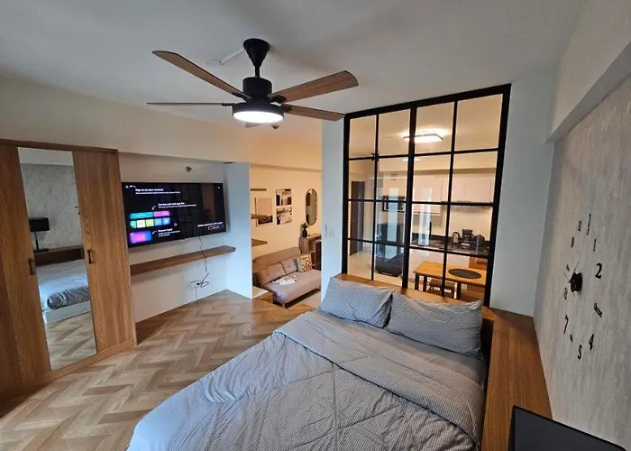 Affordable Condo Suite With Wifi In Mckinley Bgc