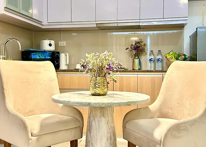 Modern Condo At The Venice Luxury Mckinley Hill