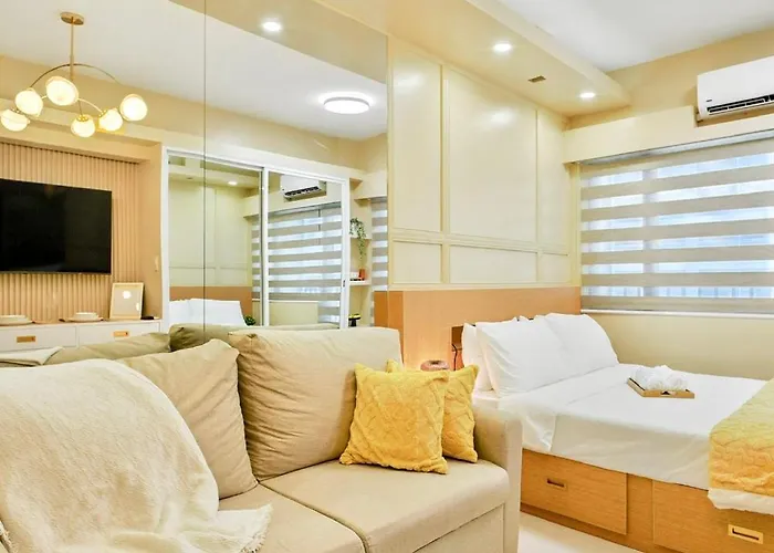 The Sunny Flat At Fame Residences Near Sm Megamall, Shangrila