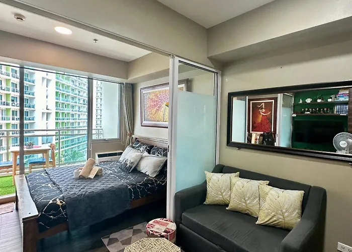 Condo Near Airport With Ps4 And Parking