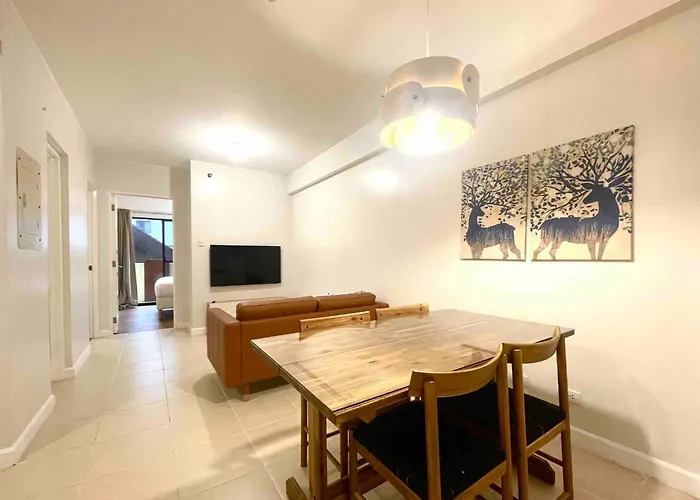 2Br @ The Redwoods Near Sm Fairview W Free Parking