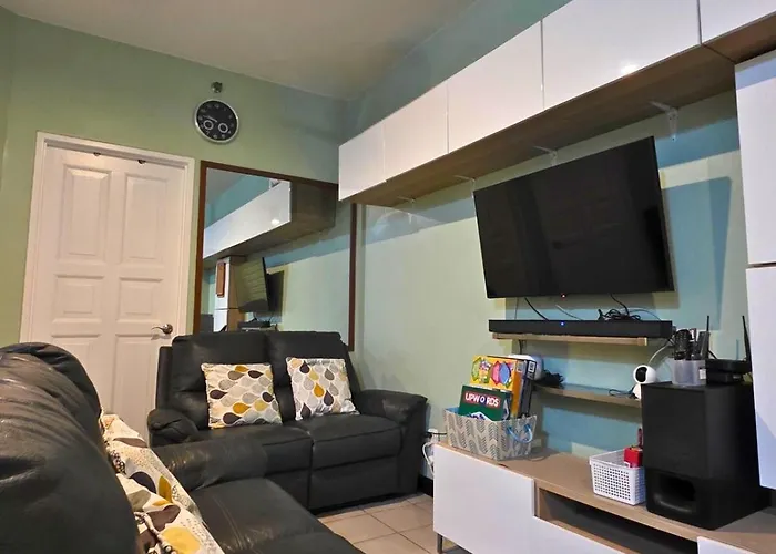 Home Of Poli - 1Br With Free Netflix & Wifi