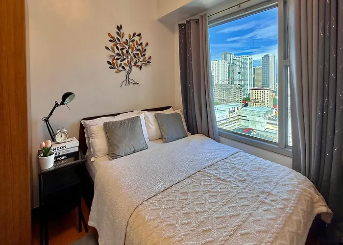 1 Bedroom Bayview Condo Near Slmec & Us Embassy