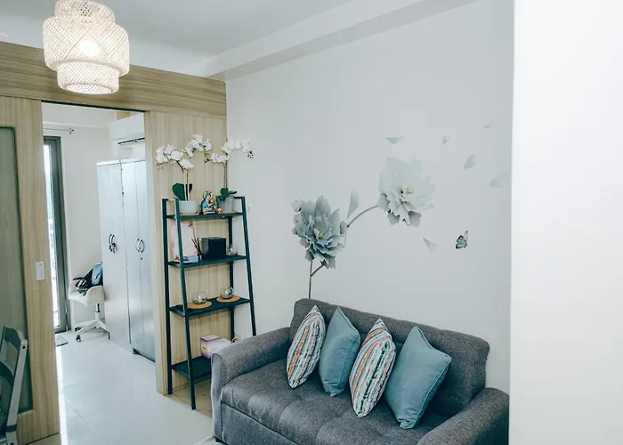Budget Staycation Near Moa