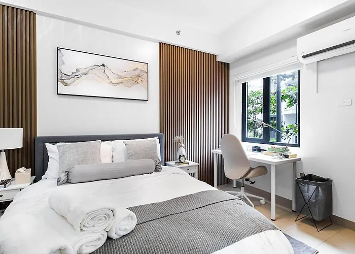 The Travelers Home & Staycation