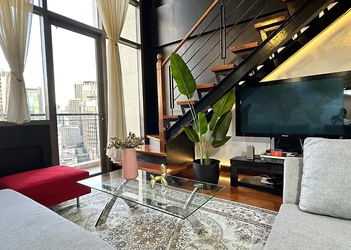 Stylish 100 Sqm 3Br Loft Near Greenbelt Makati