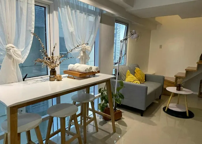 Spacious 1Br Loft With Flex Room In Bgc