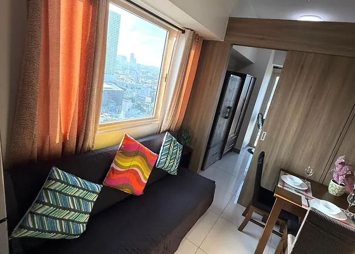 Cozy Two Bedroom Family Suites At Coast Residences Near Picc, Wtc & Moa