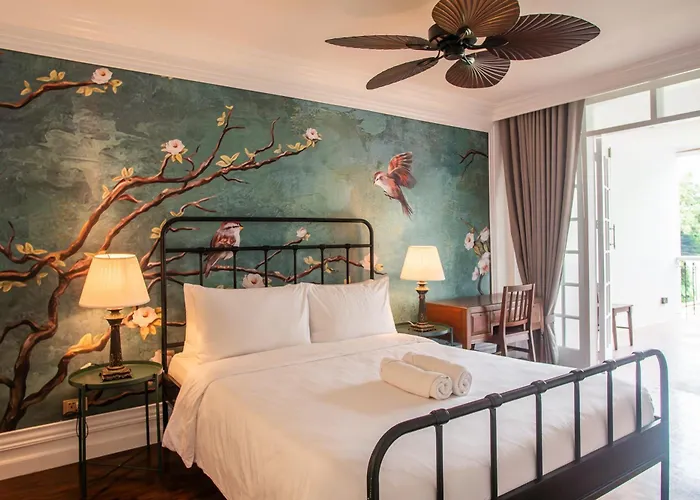 Miranamin Sampaguita - Two Bedroom Suite In Historic Home With Indoor Plunge Pool, Self-Service Breakfast, Garden View, Pet-Friendly