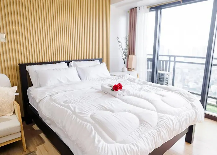 Modern Studio With Balcony At Knightsbridge Residences, Poblacion Makati