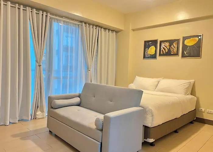 Condotel Across Naia T3 Manila Airport With Wifi