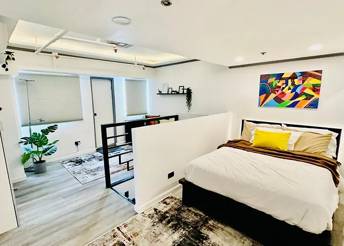 Loft & Lounge Suite
