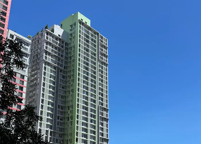 La Casa Zen - Cozy Studio With Private Wi-Fi, Complimentary Access To Fitness Centre, Swimming Pool And Stunning City View Located Near The Cbd Of Ortigas, Makati, Bgc