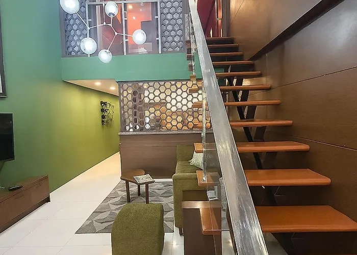 Modern Loft In Newport City - 2Br And 2Ba