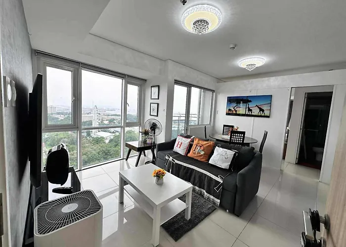 Breeze Residences Condos