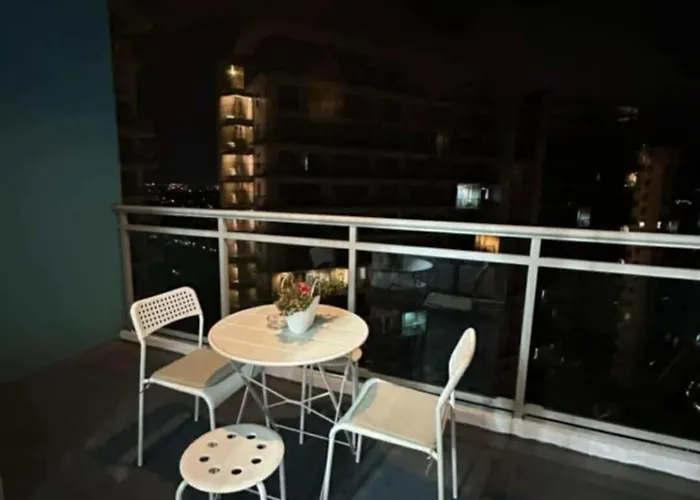 Casa Azure By B&M Staycation At Paranque