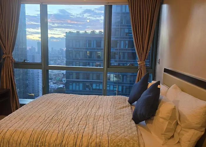 Beautiful Sunset One Uptown Near Grand Hyatt Bgc Uptown, St Lukes Medical Center, And Mitsukoshi Mall