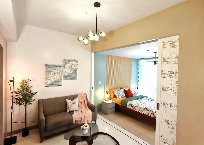 Condo In Bgc - Uptown Mall