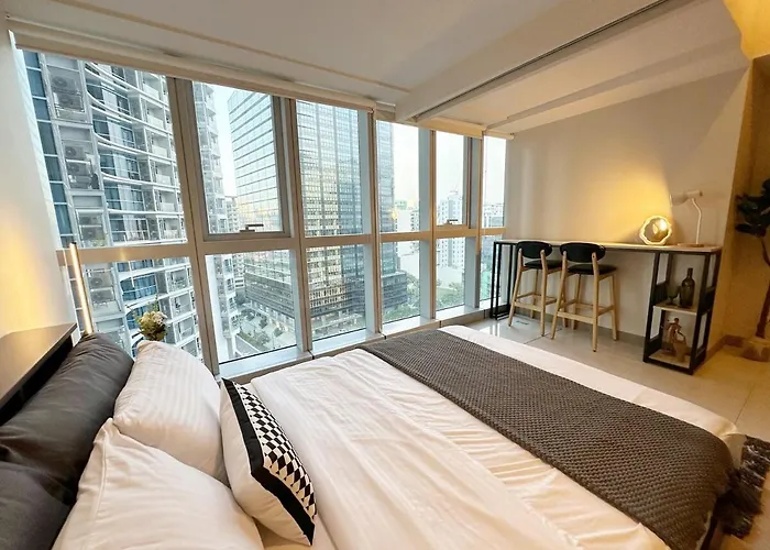 Bgc 1Br With Fast Wifi And Pool Use