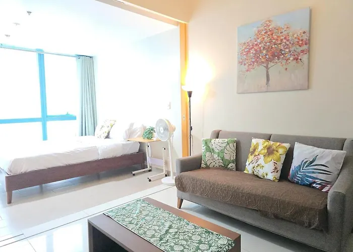 Modern Bgc One Uptown 1Br Near Grand Hyatt Uptown Mitsukoshi Malls And St Lukes Medical Center