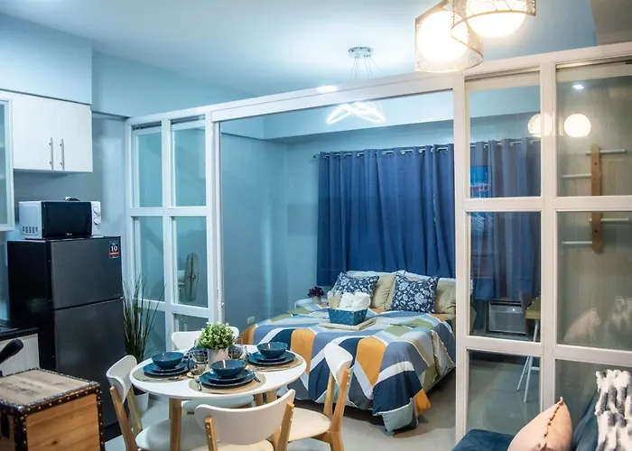 Elivion Staycations At Mckinley Hill, Near Venice, Bgc, With Pool & Wifi