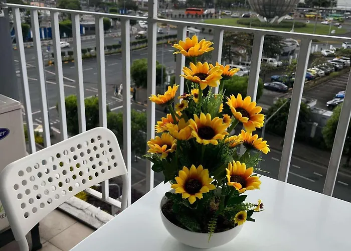 Staycation Near Mall Of Asia