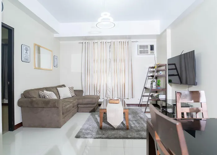 101 Newport Boulevard 1Br With Parking - Pasay City