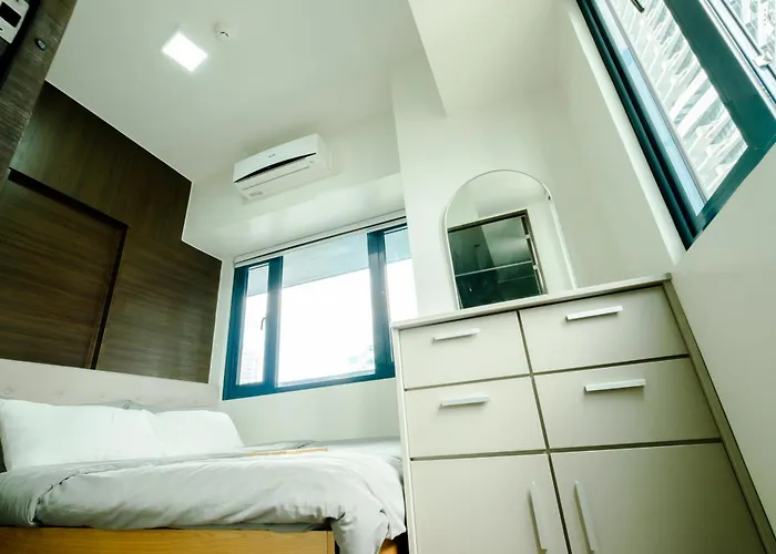 Modern 2Br Makati With Fast Wifi And Netflix