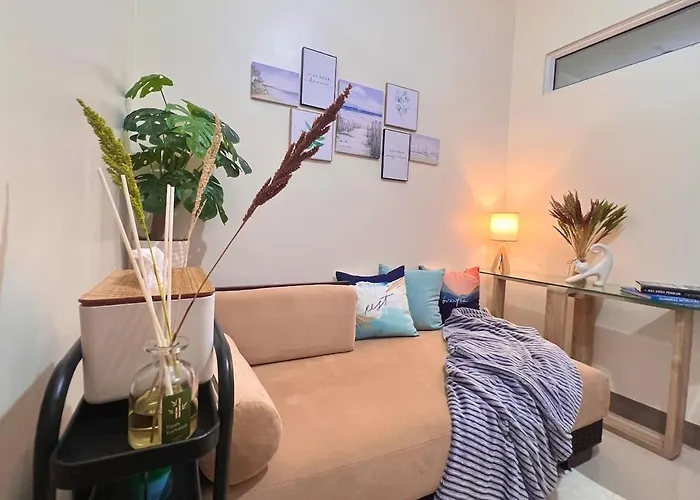 1 Bedroom Condo Unit Near Sm City Sucat And Naia Terminal