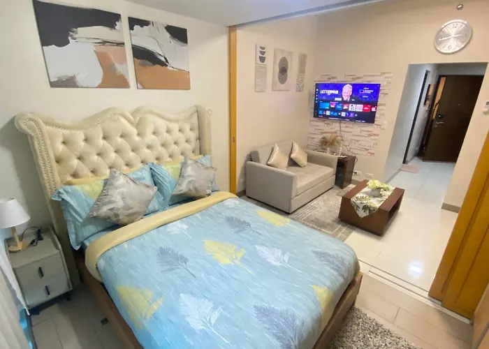 La Rosa Home - Uptown Bgc