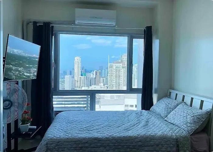 Cosy Makati Penthouse Studio With Great View