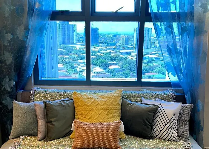Osaka Japan Theme Greenbelt Glorieta Makati Big Unit Loft 50Sqm Free Pool Gym Netflix Prime Hbo Max