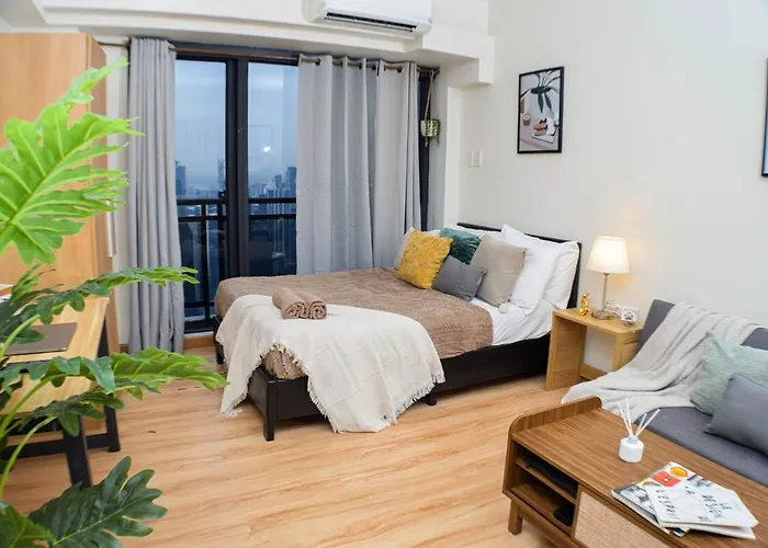 Vue Urbain Moderne - Knightsbridge Poblacion Makati Studio