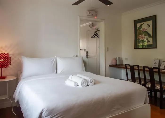 Miranamin M A P I L I G - Private Suite In Historic Home With Unique View, Self-Service Breakfast, Indoor Plunge Pool, Rooftop, Shared Kitchen