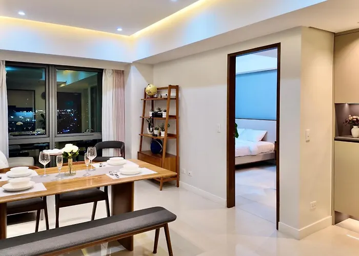 Modern Apartment In Makati Cbd With Rooftop Pool & Gym
