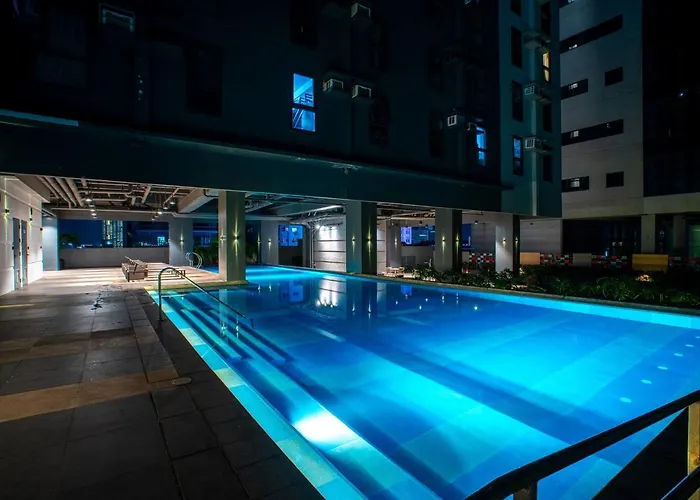 Fully Furnished :Japandi Warm Studio Retreat In Qc