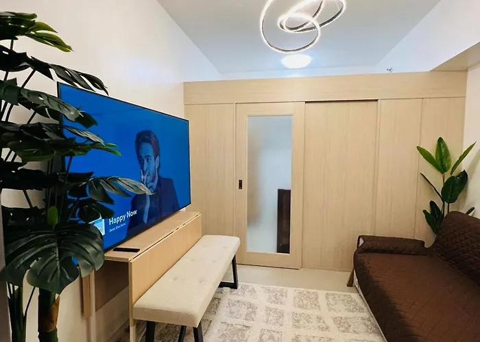 Sarah'S Place At Light Residences