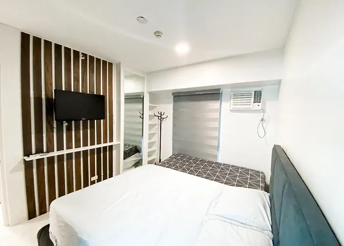 2Br Across Sm San Lazaro Self Check-In & Parking Option
