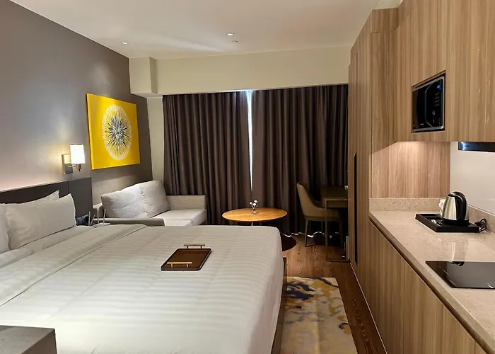 Cleo Suites At Novotel Hotel Residences Near Makati