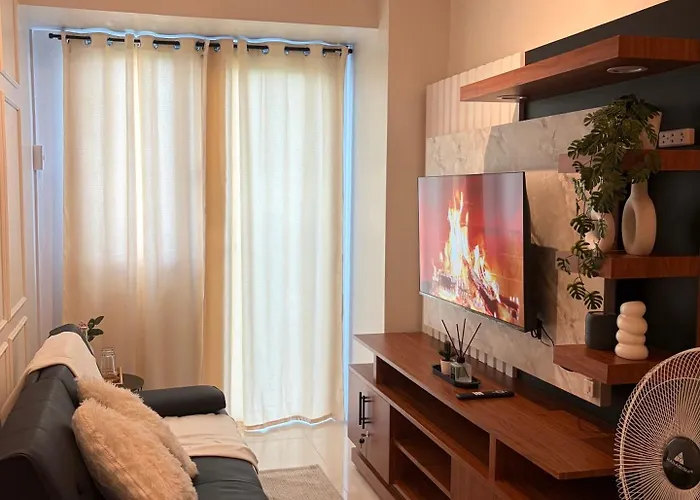 Near Naia Mediterranean Cozy Home With Netflix