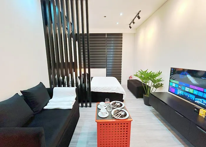 Shore 2 Residences - Takya'S Staycation