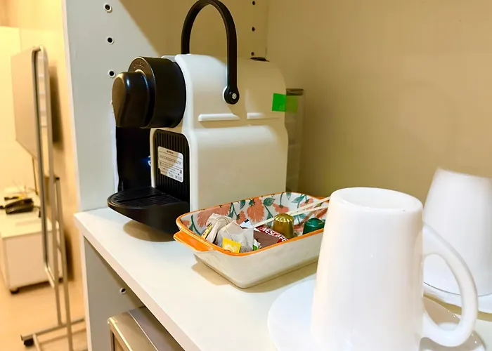 Cozy Layover Unit C2-2H 81 Newport Boulevard Condominium Short Walk To Naia Terminal 3