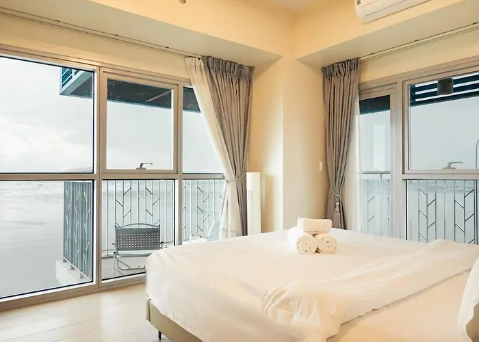 Elegant 3 Bedroom Unit With Ocean View Near Okada