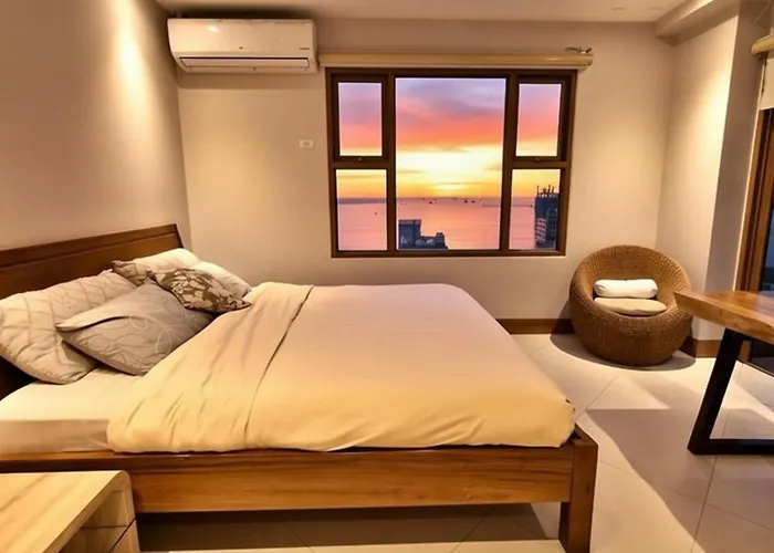 Stayluxia Manilabayview - Featuring 1 - 5 Bedroom Suites With Balcony Pool Bayviews Netflix - Housekeeping Available-