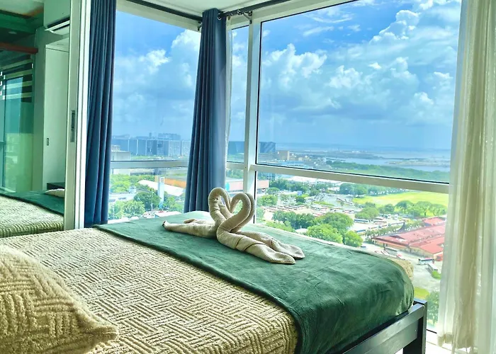 Stunning View Staycation Near Moa Picc World Trade Center Airport Luneta Park Manila Ocean Park Qurino Grandstand
