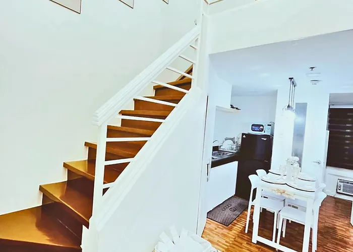 Cozy 2 Bedroom 2 Bath Condo With Netflix And Karaoke Near Mrt Edsa
