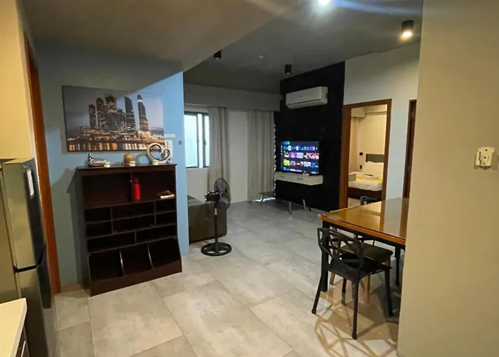 2 Bedroom Service Apartment In Quezon City