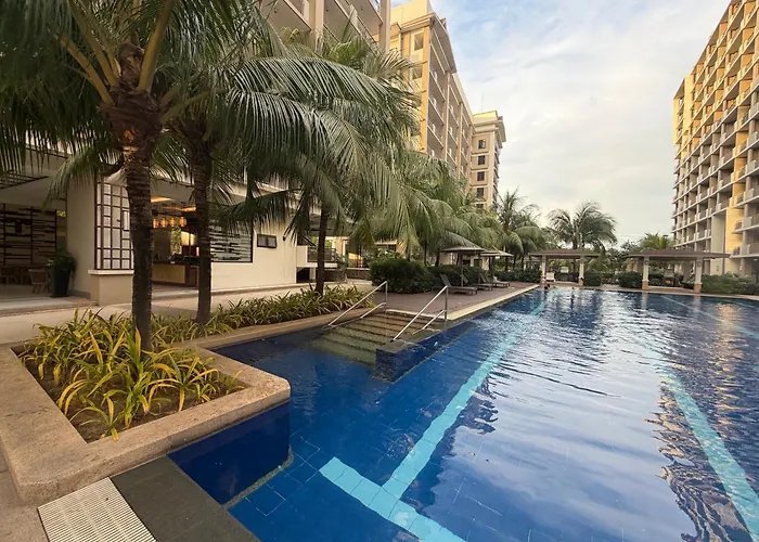 2 Bedroom Near Naia Sm Bf Pool Balcony 6 Guest