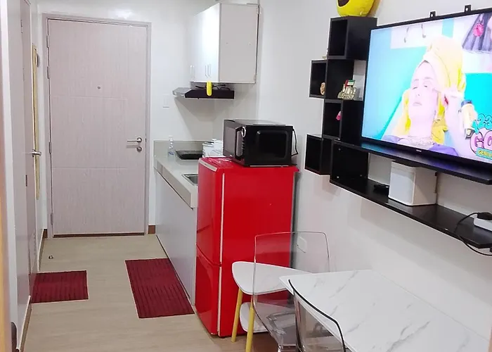Comfy 1 Bedroom With Netflix & Free Wifi - Trees Residences Condominium