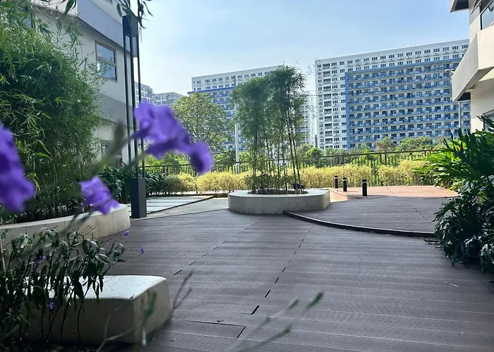 Moa Staycation With Netflix & Disney Pool Access At Casa Bella S Residences